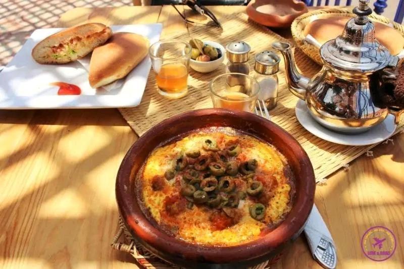 Riad Pizzeria Marhaba Akhendachou n'Ait Ouffi Exterior photo