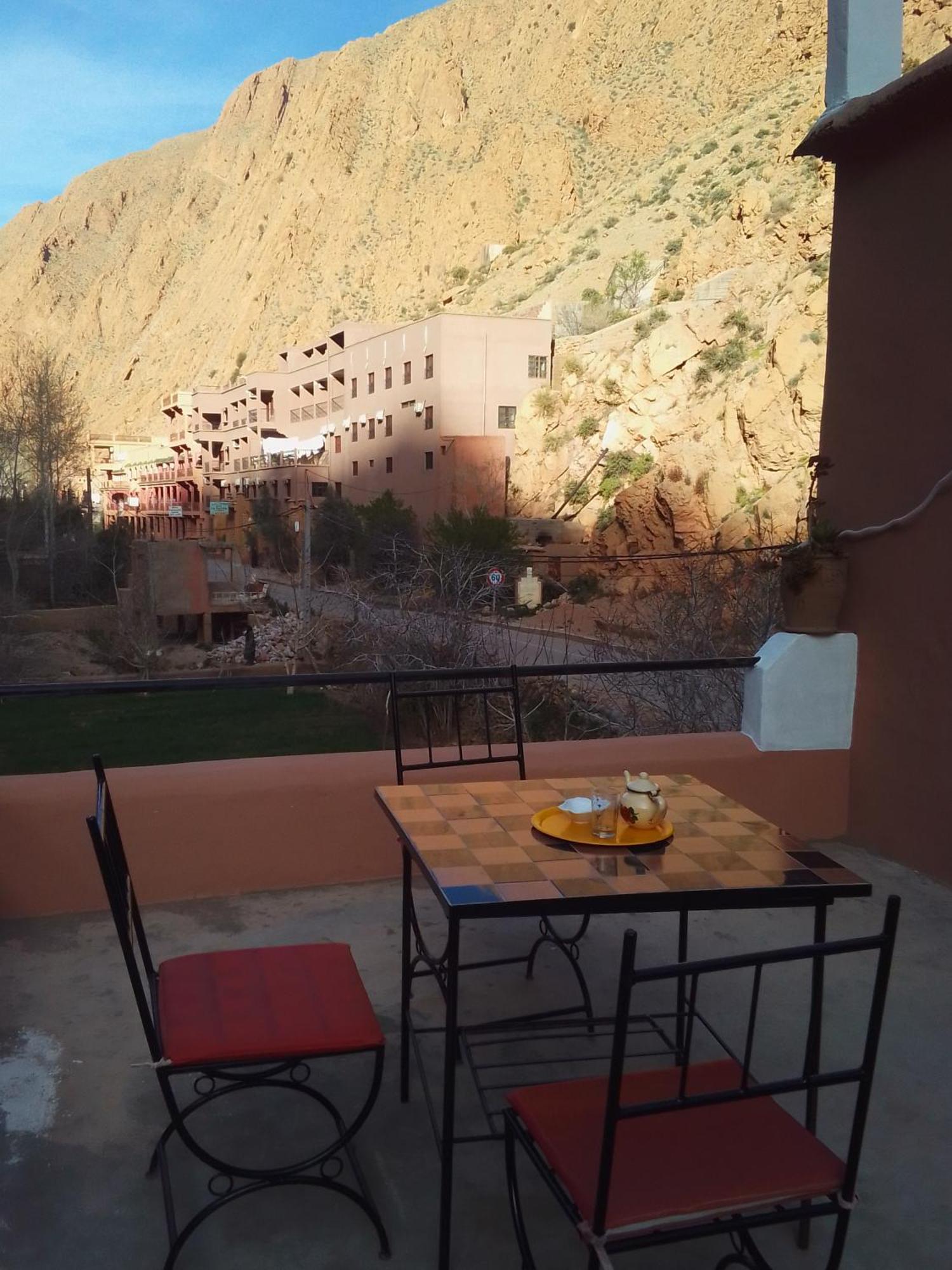 Riad Pizzeria Marhaba Akhendachou n'Ait Ouffi Exterior photo